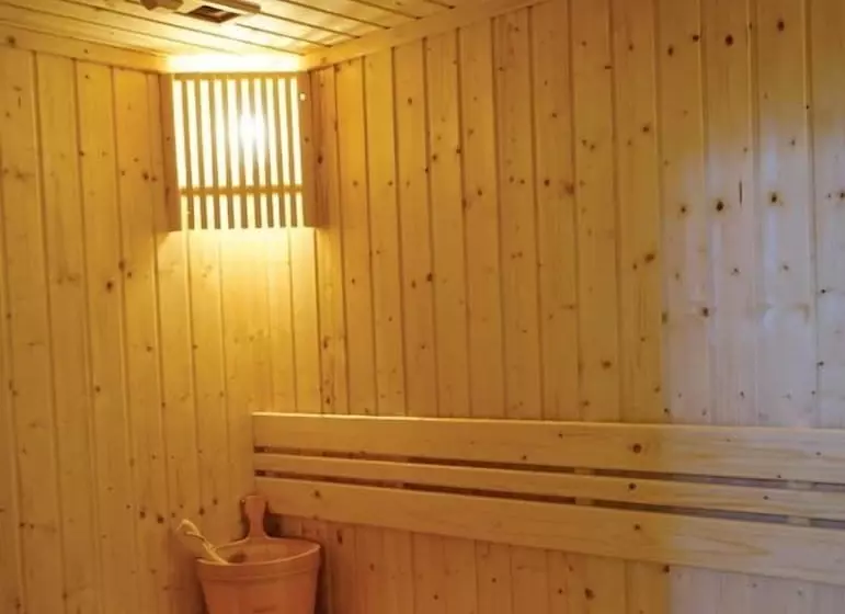 هتل De Richy Chiangmai