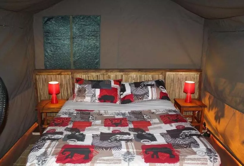 هتل Devocean Eco Adventure Lodge