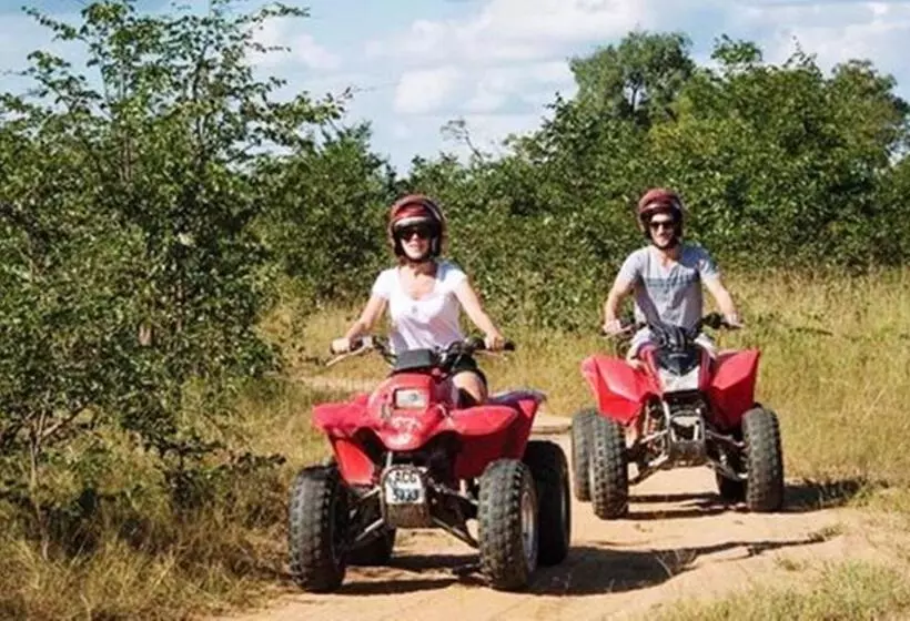 هتل Devocean Eco Adventure Lodge