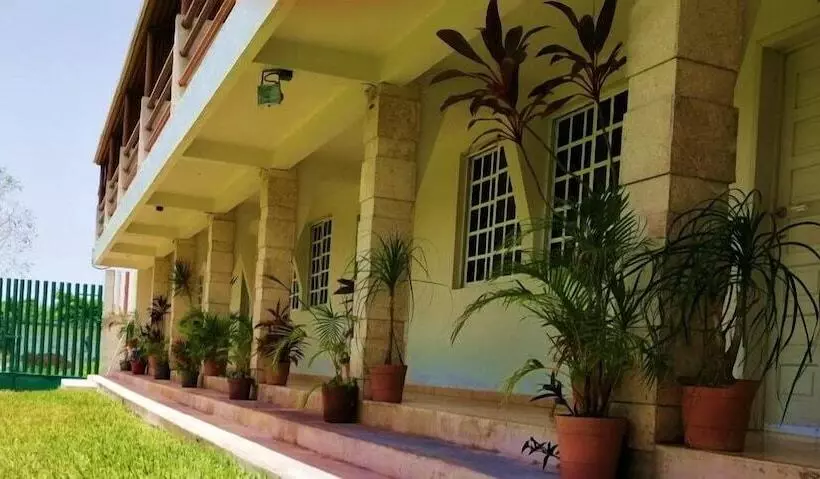 Hotel Laguna Encantada