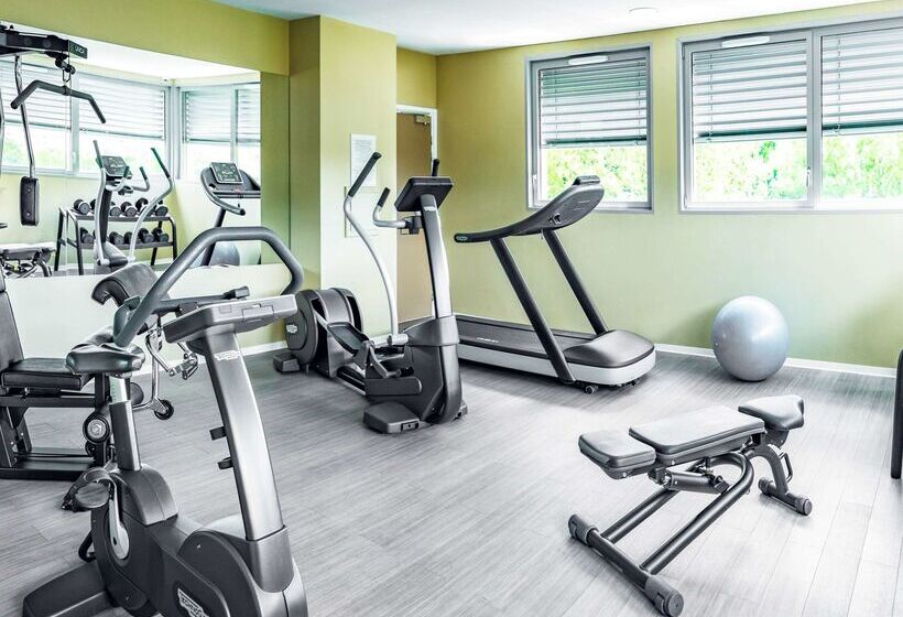 Отель Mercure Belfort Centre