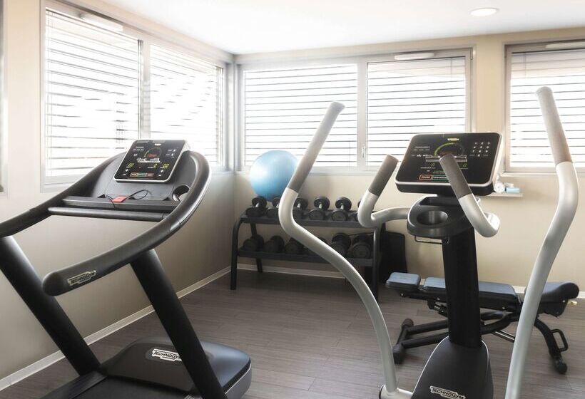 Отель Mercure Belfort Centre