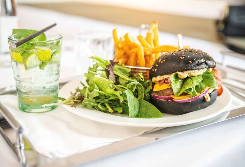 Отель Mercure Belfort Centre