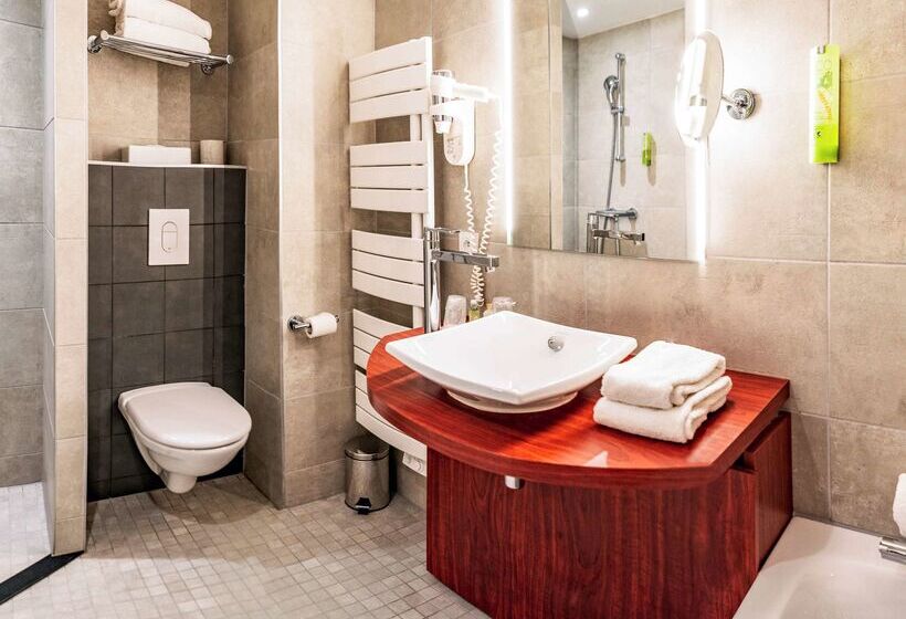 Отель Mercure Belfort Centre
