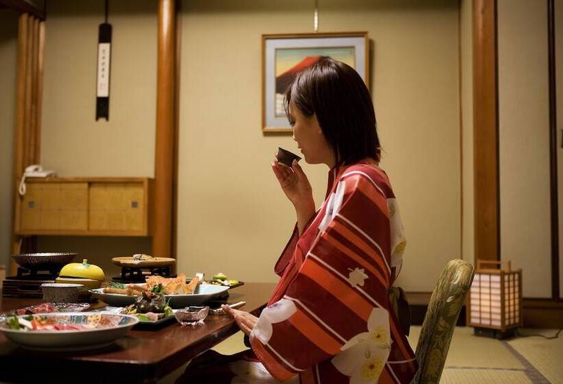 בית מלון כפרי Mikuniya