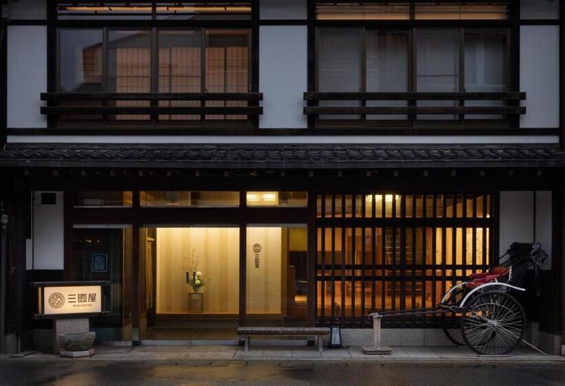 בית מלון כפרי Mikuniya