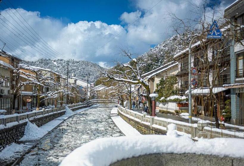 בית מלון כפרי Mikuniya