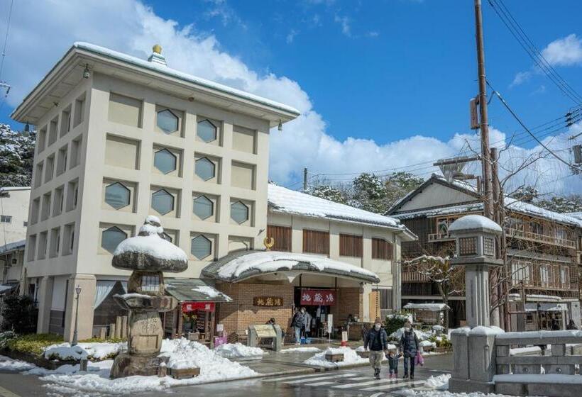 בית מלון כפרי Mikuniya