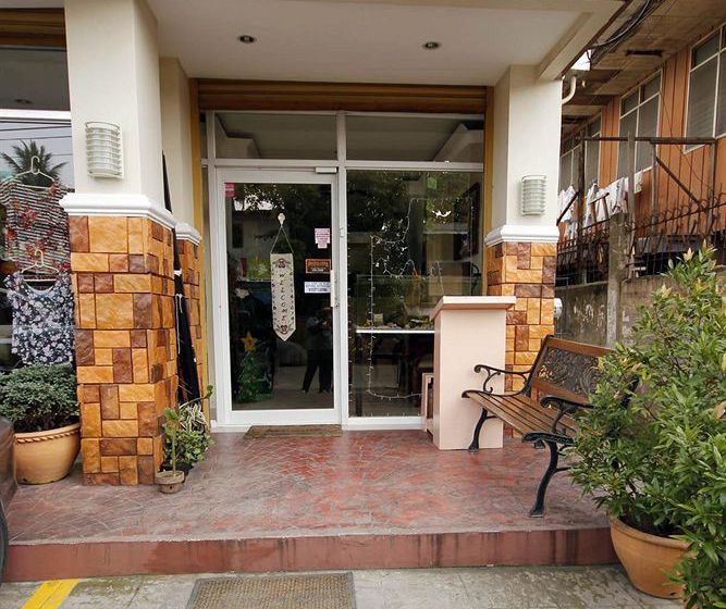 ホテル Piazza Luna Tower