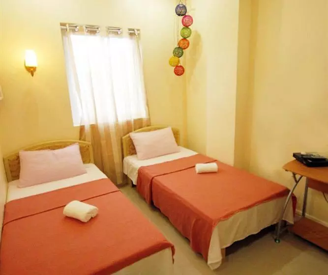 Отель Piazza Luna Tower