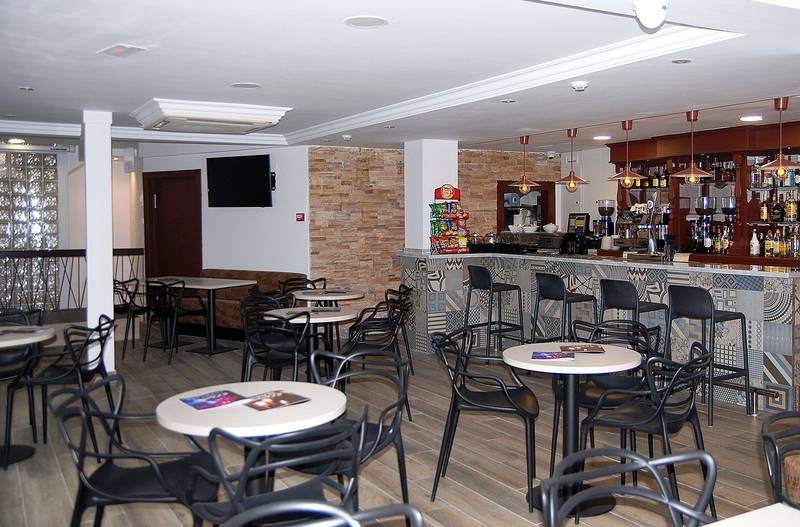 בית מלון כפרי Queens   Adults Only