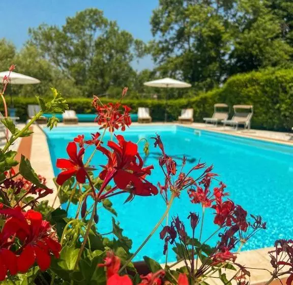 فندق ريفى Agriturismo Antica Torre