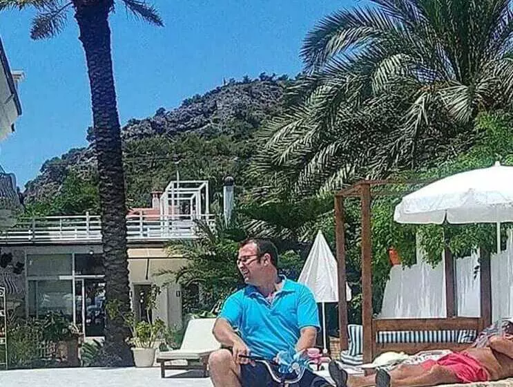 Hotel S3 Orange Exclusive