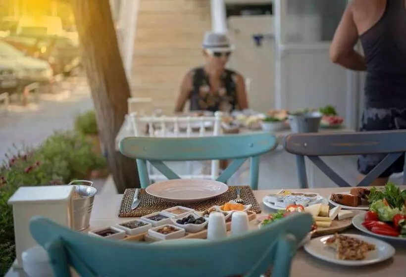 Hotel S3 Orange Exclusive