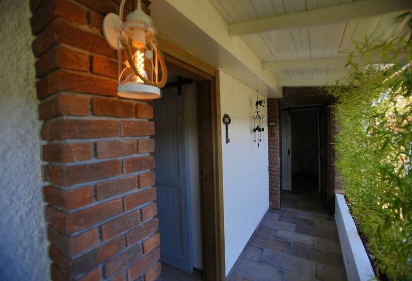 בית מלון כפרי S3 Orange Exclusive