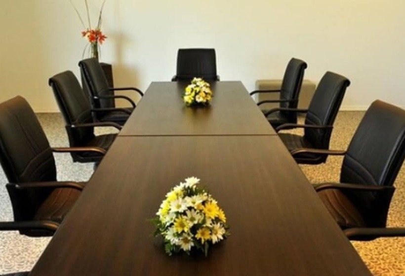 Howard Johnson Hotel Piedras Moras