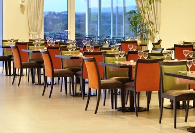 Howard Johnson Hotel Piedras Moras