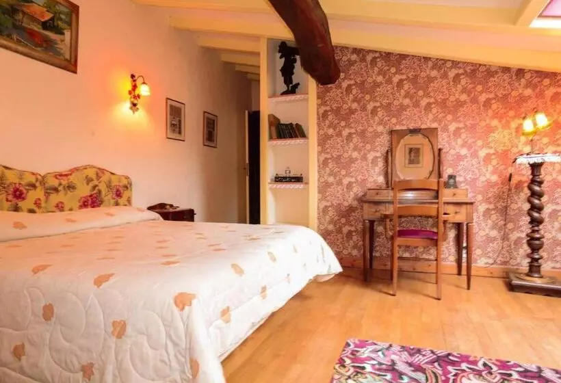 پانسیون La Closerie De Fronsac