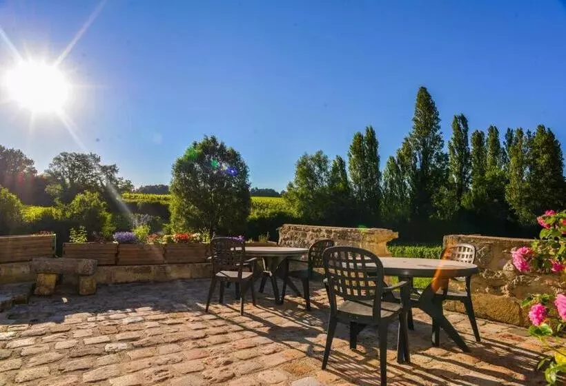 پانسیون La Closerie De Fronsac