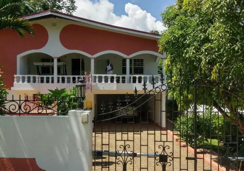 پانسیون Polish Princess Guest House