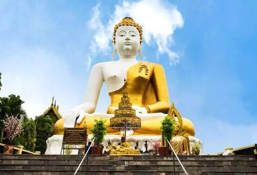 Resort Ratchapruek Lanna Boutique