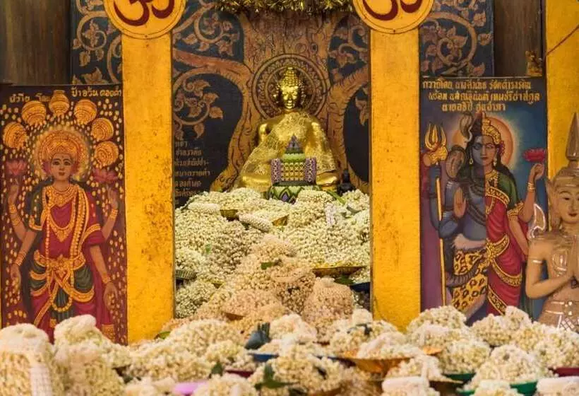 Resort Ratchapruek Lanna Boutique