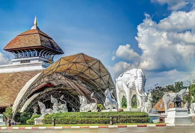 Resort Ratchapruek Lanna Boutique