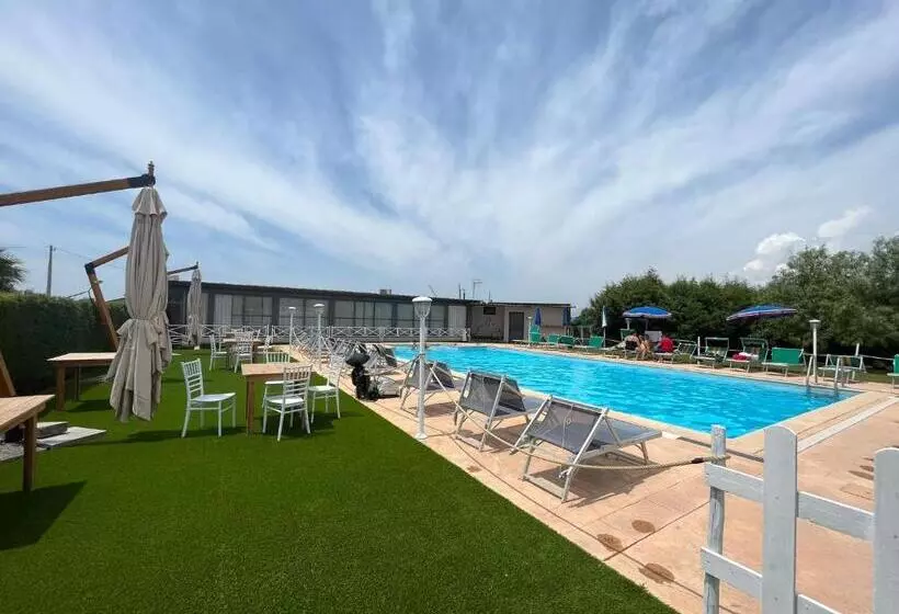 Hotelli Agriturismo Borgo Baldassarre