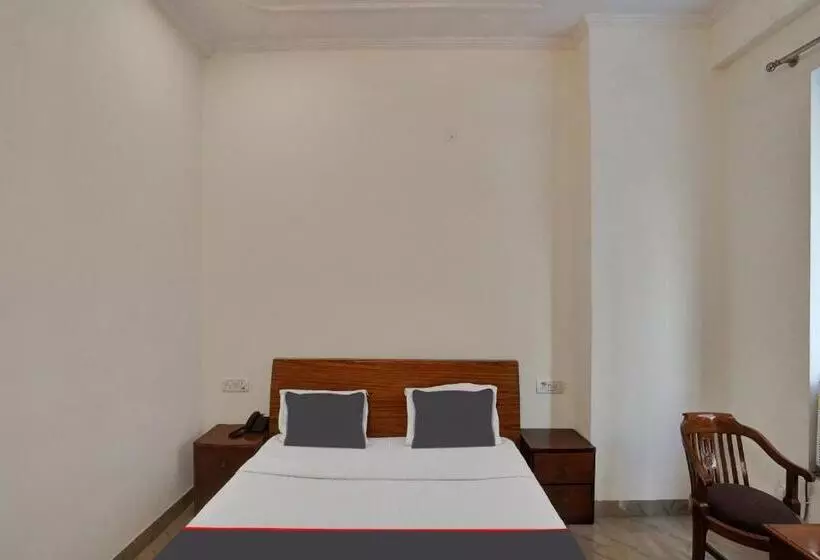 Hotelli Oyo Flagship 81084 Radiant Stay