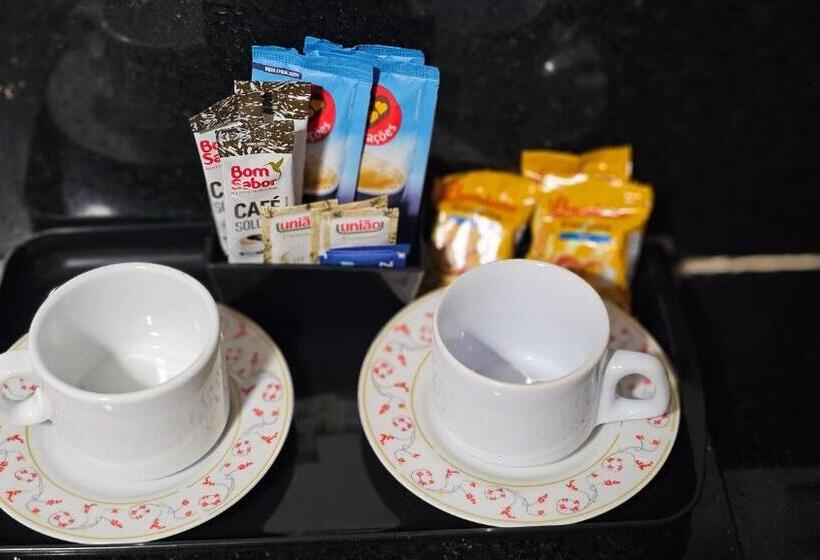 Flat Salvador Business Corporation