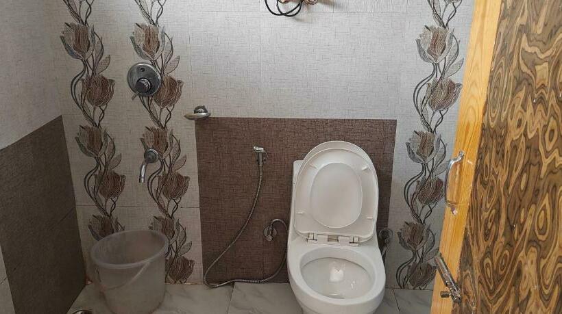 Royal Regency   In City Center