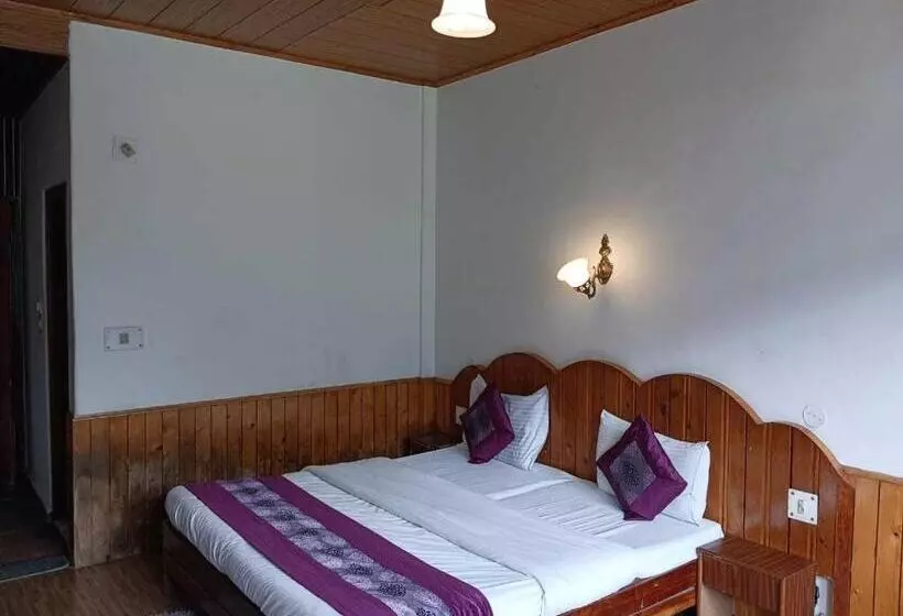 Hôtel Oyo 81182  Bhamat