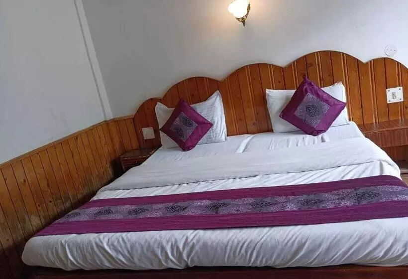 Hôtel Oyo 81182  Bhamat