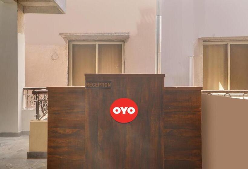 Hotel Oyo Flagship 81135  R Square Inn
