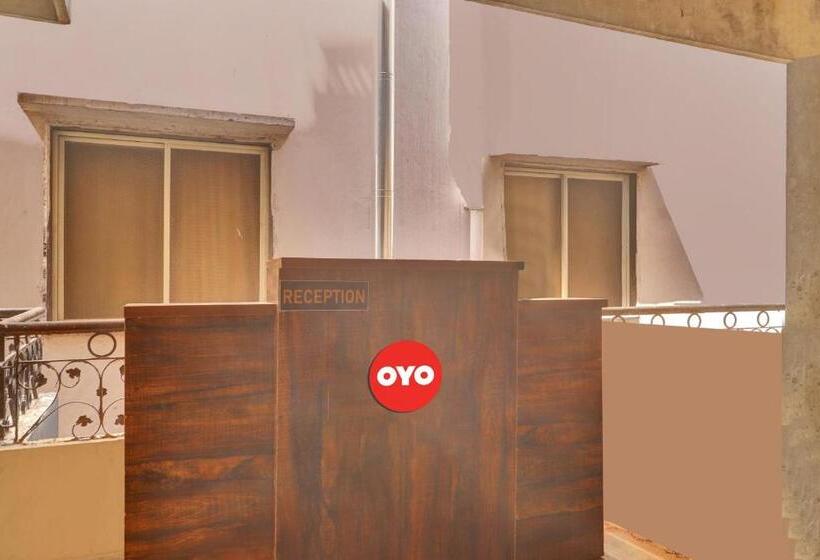 Hotel Oyo Flagship 81135  R Square Inn