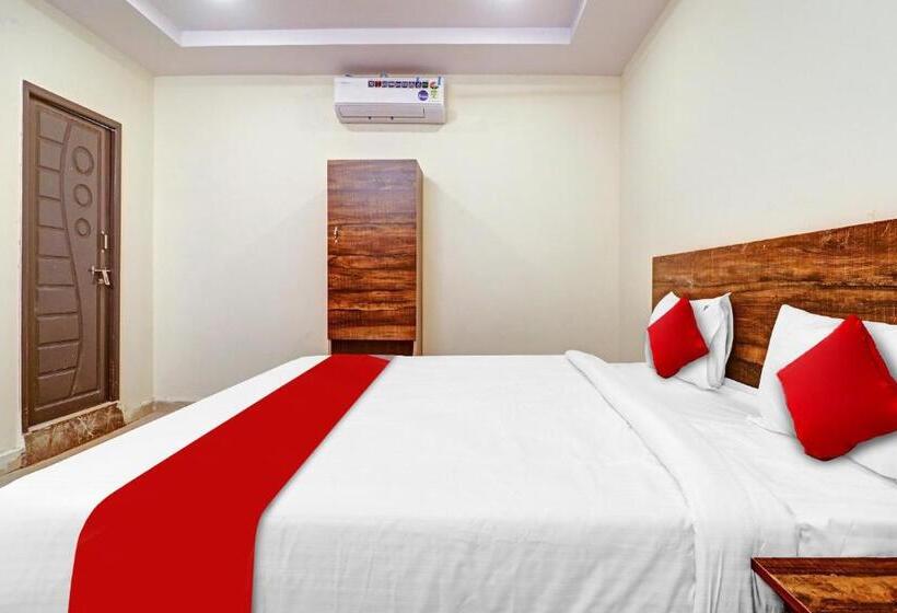 Hotel Oyo Flagship 81135  R Square Inn