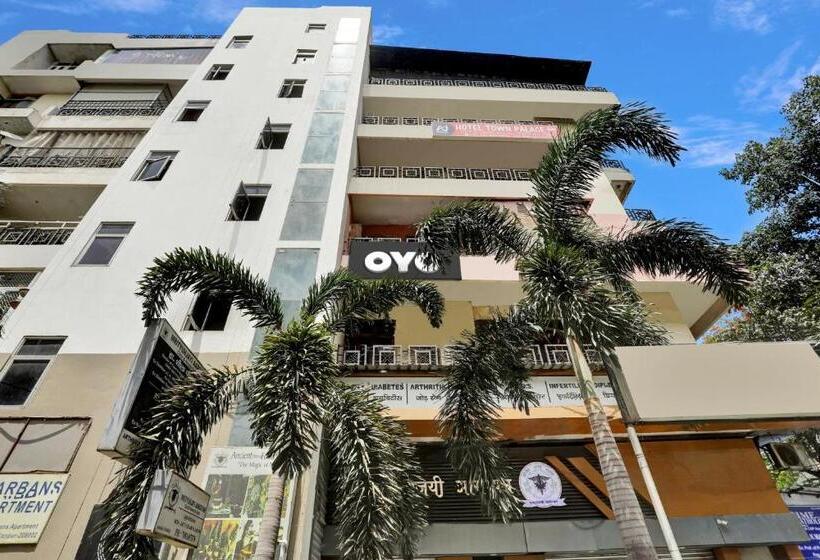 호텔 Oyo Flagship 81142  Town Palace