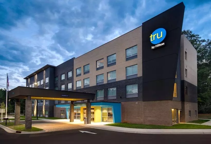 ホテル Tru By Hilton Wake Forest Raleigh North