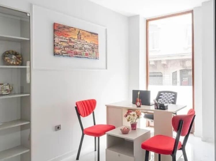 The Red Tent Suite 23