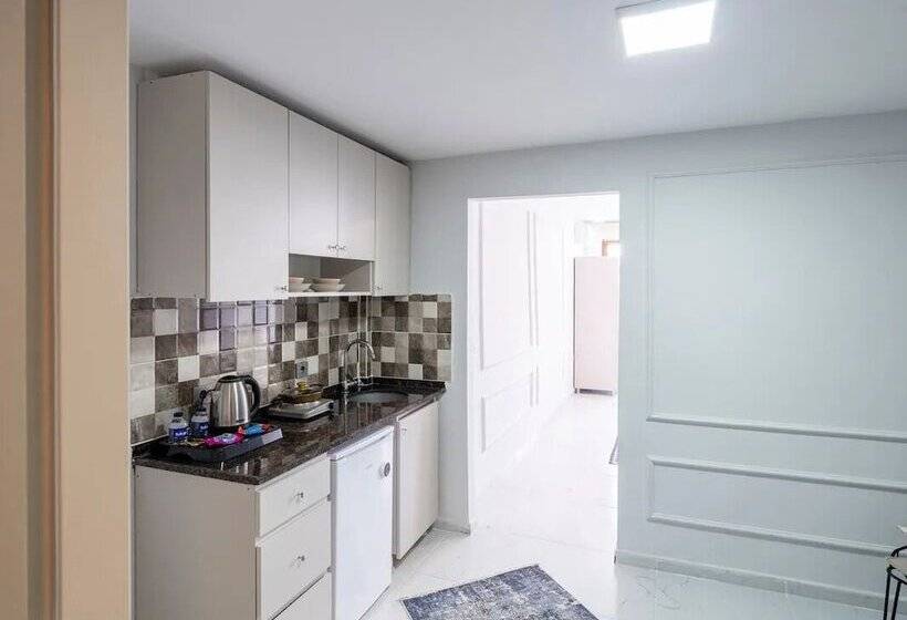 The Red Tent Suite 23