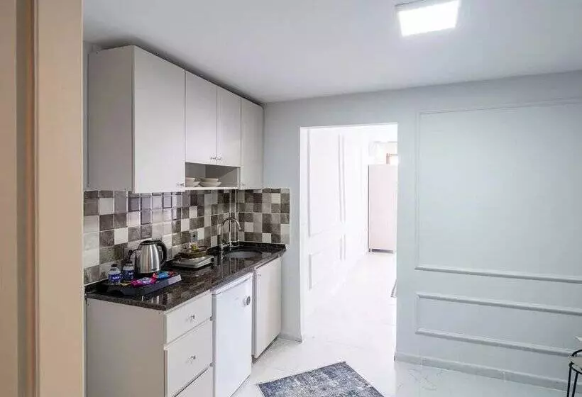 The Red Tent Suite 23