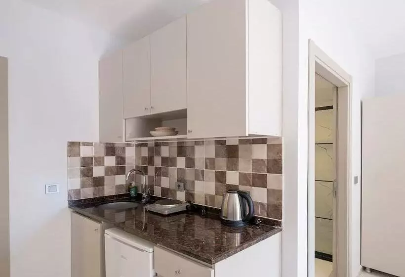 The Red Tent Suite 23