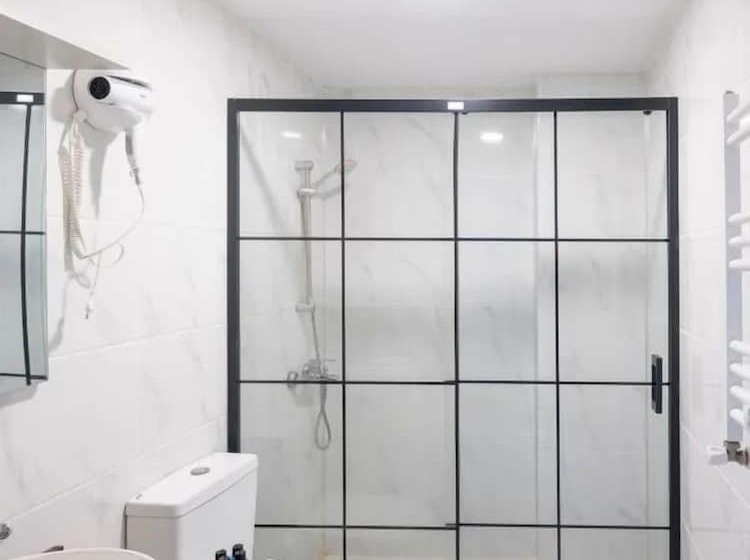 The Red Tent Suite 23