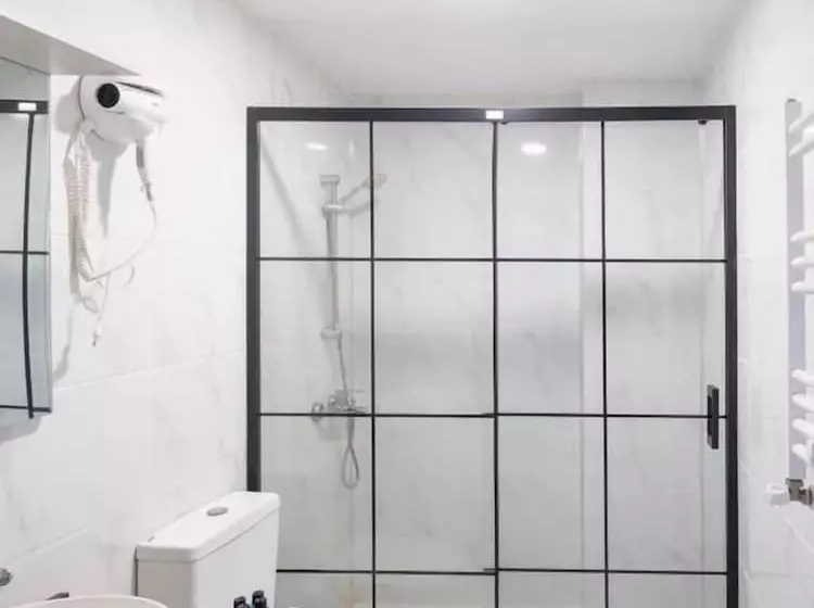 The Red Tent Suite 23