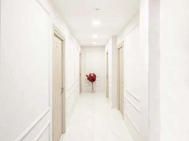 The Red Tent Suite 23