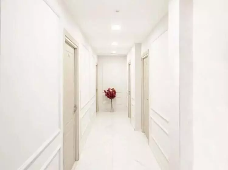 The Red Tent Suite 23