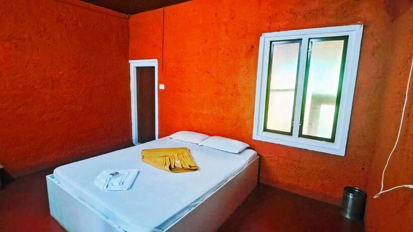 בית מלון כפרי Agastya Lake View Coorg Homestay