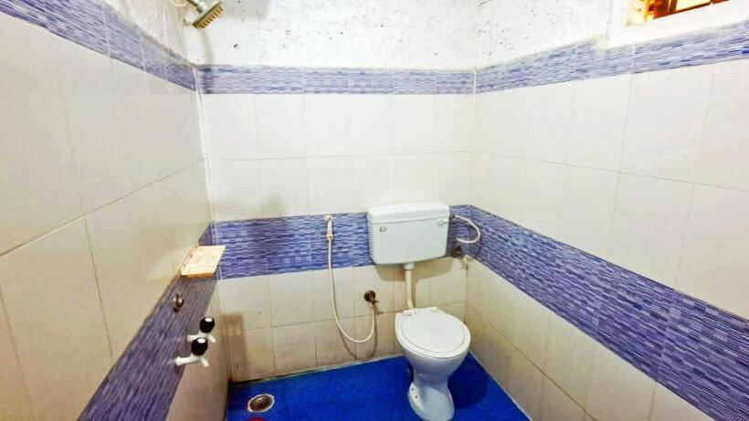 בית מלון כפרי Agastya Lake View Coorg Homestay