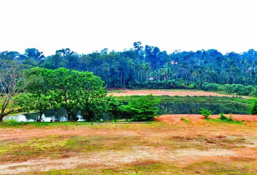 ホテル Agastya Lake View Coorg Homestay
