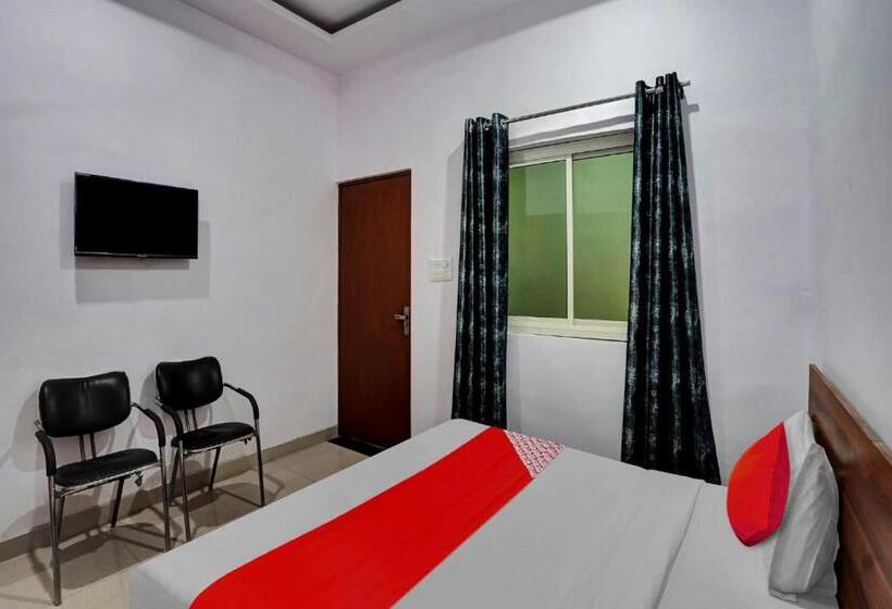 호텔 Oyo Flagship 80991 Kvs Residency